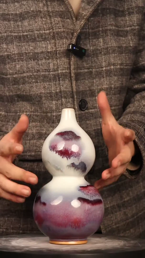 【闪购商品】瓶山水釉色 玉壶春