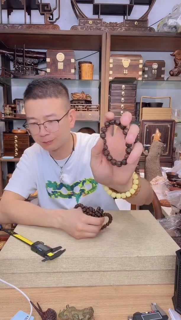 乌木类书架159小叶紫檀无相1112老型单圈手串