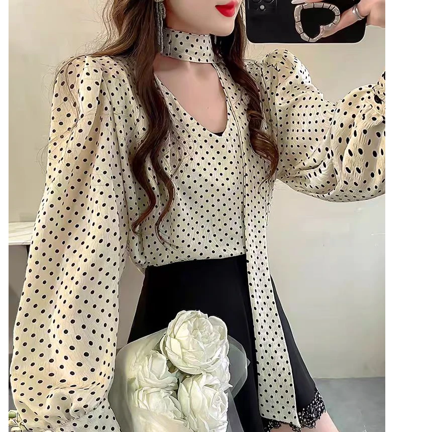 小芸推荐；甜美波点印花法式上衣宽松泡泡袖系带v领雪纺春装衬衫