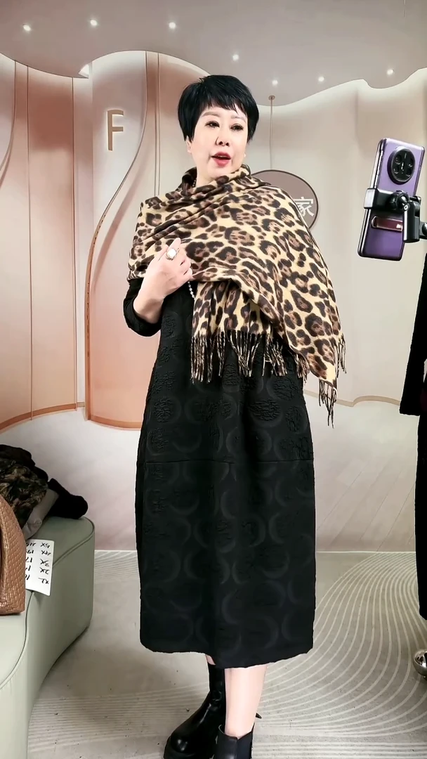 仿羊绒围巾时尚大气高贵围巾