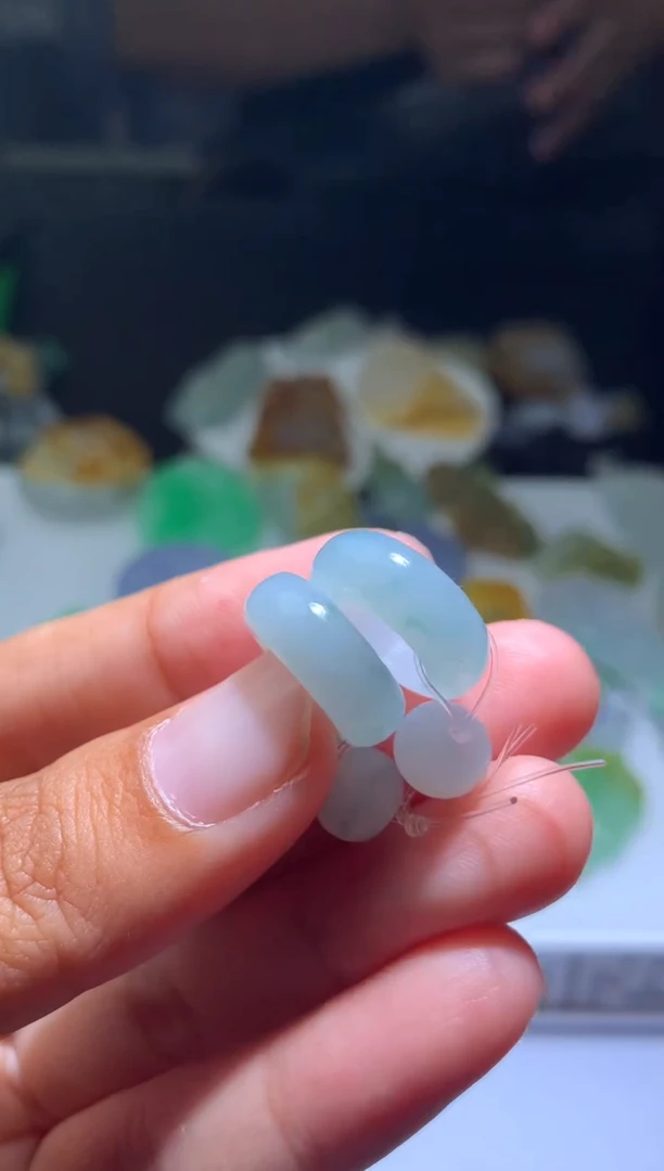 定制翡翠未镶嵌毛货