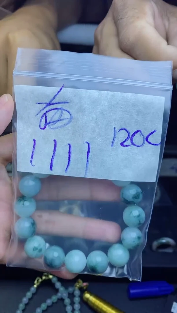未镶嵌定制翡翠奋**金拍一发一