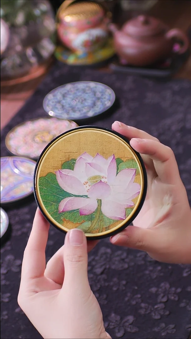 壹藏贰宝出水芙蓉图案杯垫一片