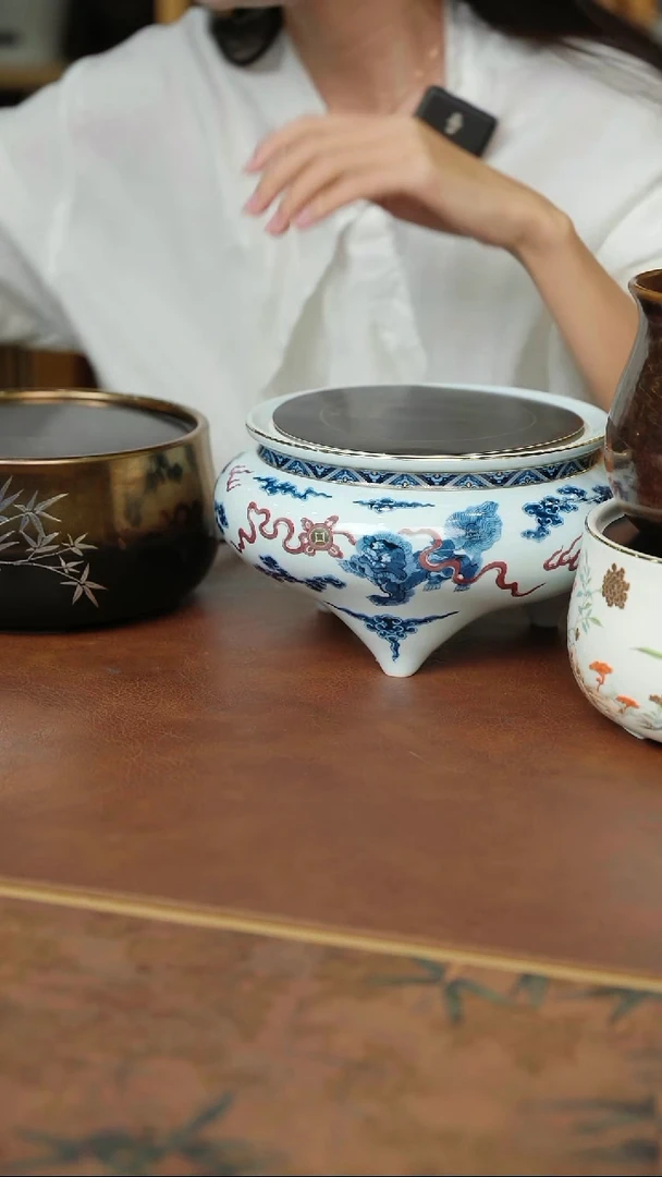 莺歌烧狮子球电陶炉一个