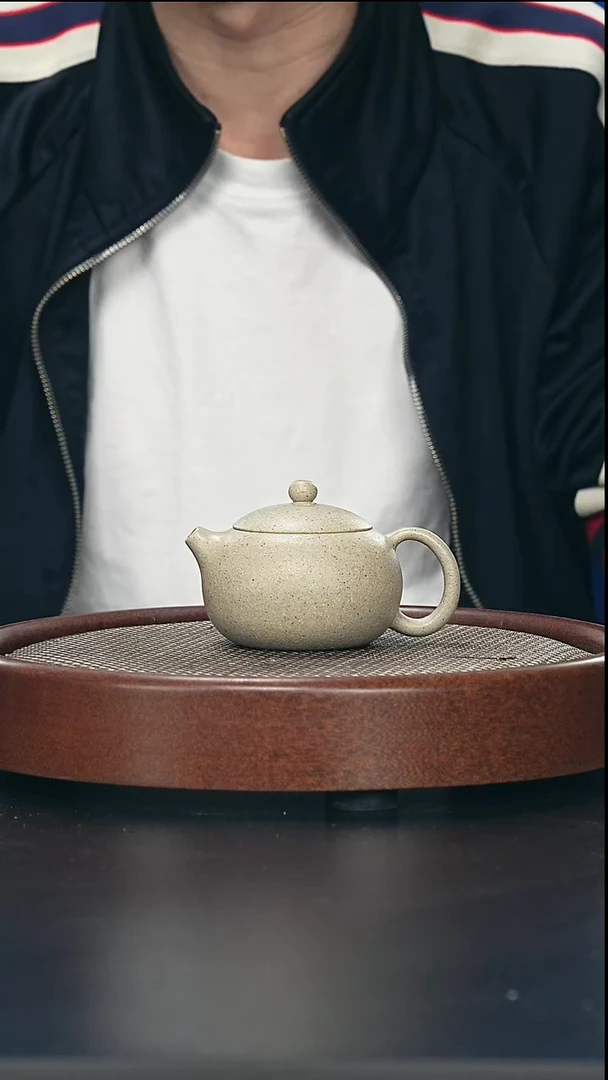 茶壶紫砂大西施-黑段-全手工微瑕（破）