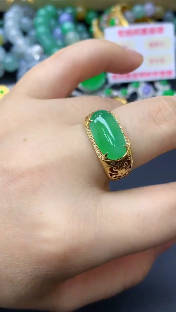 18K金镶嵌戒指翡翠152-中国好珍宝