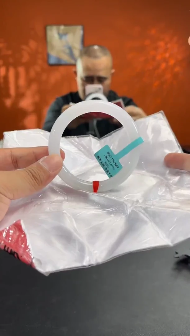 未镶嵌手镯翡翠翡翠手镯