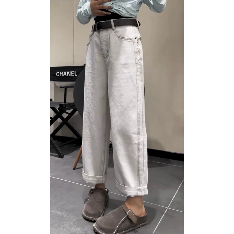 2025年秋季新款高腰直筒纯色牛仔裤女时尚百搭宽松显瘦九分法棍裤