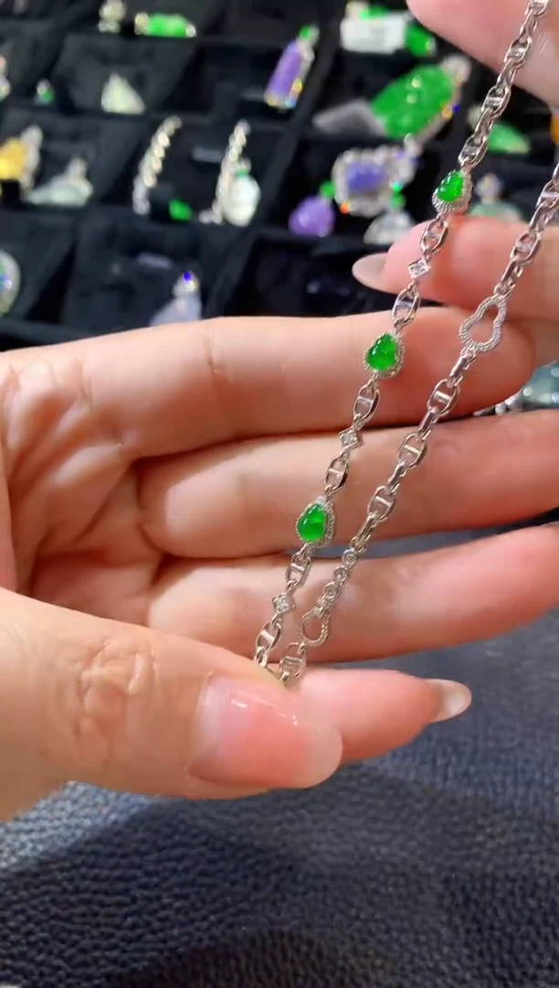 套链18K金镶嵌翡翠C61