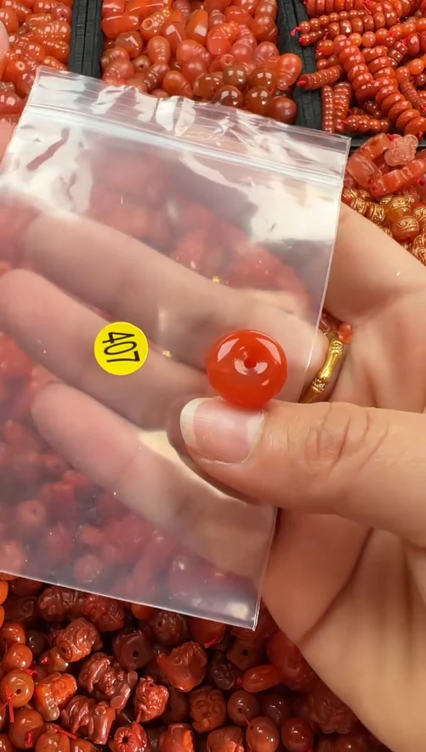 【闪购商品】南红玛瑙颈饰未镶嵌1