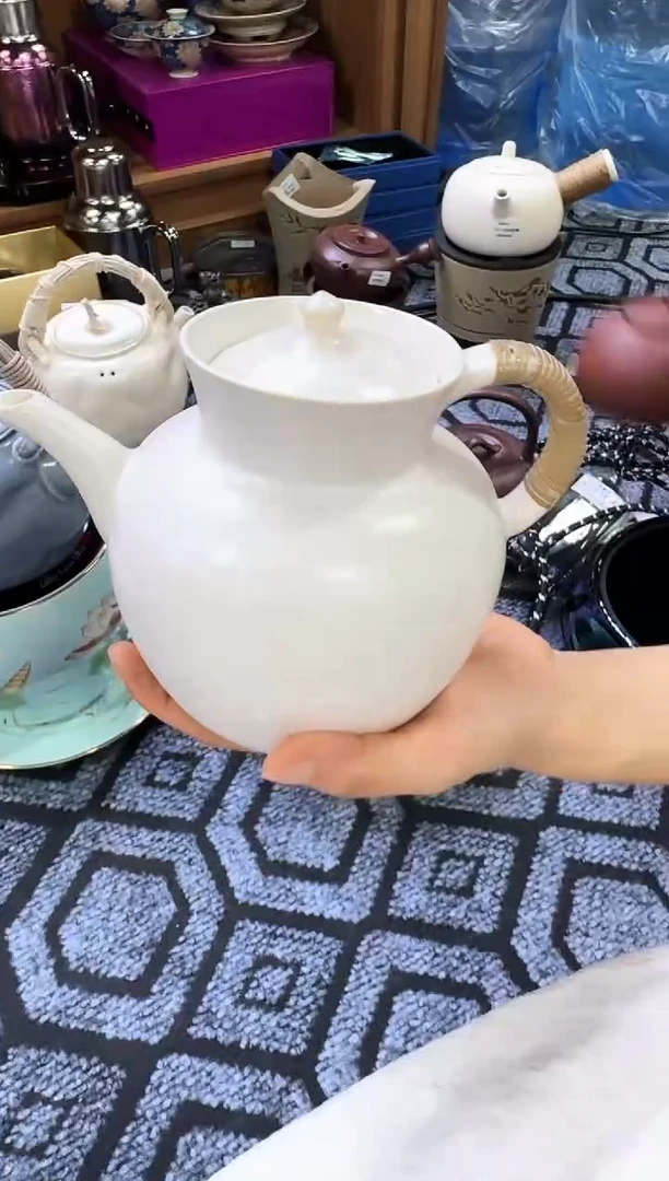 今天手机扫景德镇瓷器仓库