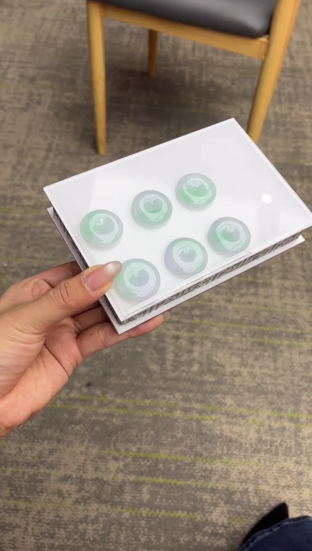 颈饰未镶嵌翡翠V492多样性发一件/配绳子