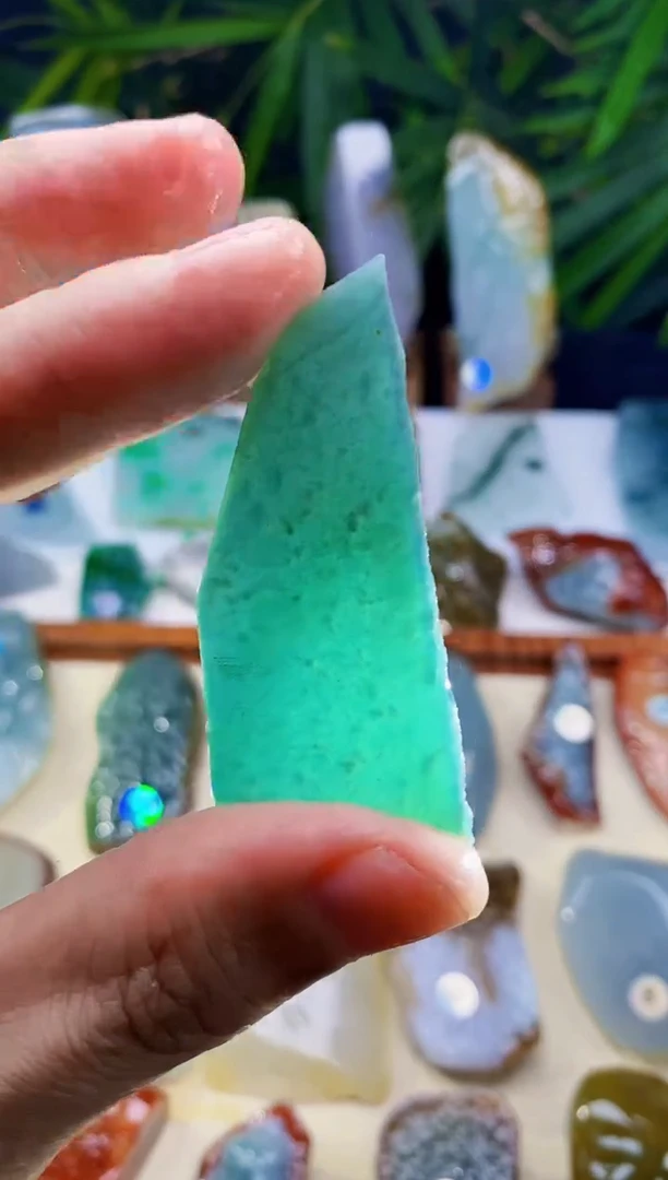 定制翡翠未镶嵌翡翠