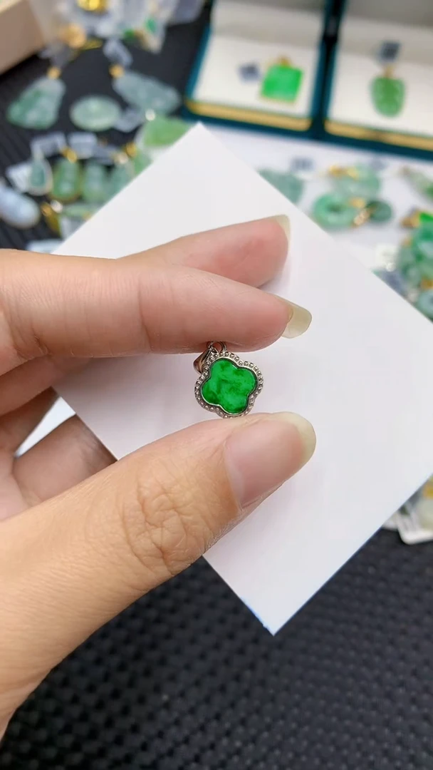 【闪购商品】翡翠颈饰银S925镶嵌            8