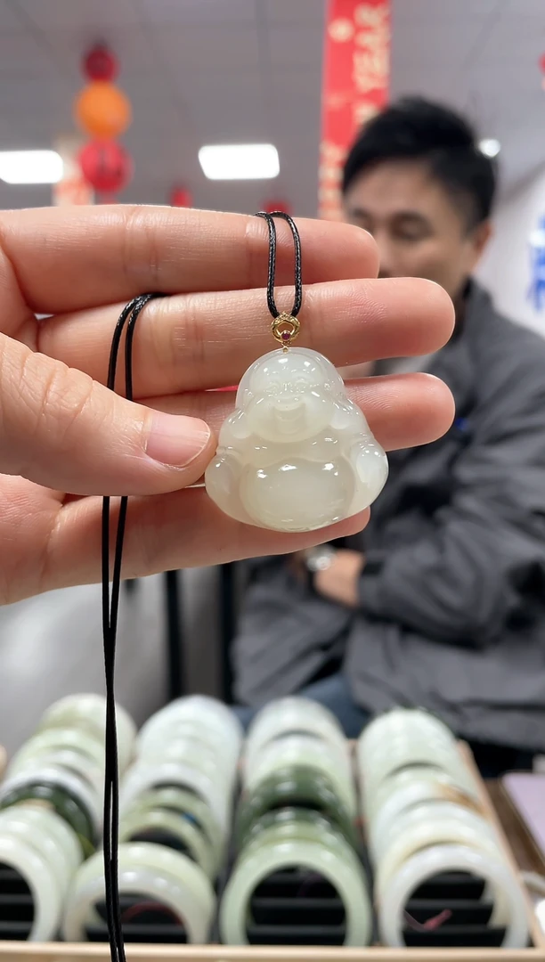 【闪购商品】和田玉颈饰18K金镶嵌挂件一件