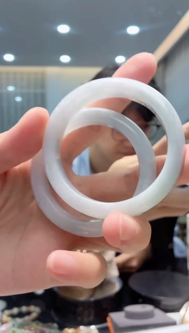 定制翡翠正圈未镶嵌【老王好物优选】天然翡翠手镯多样性发一