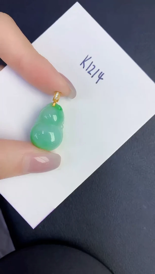 颈饰未镶嵌翡翠缅甸天然翡翠A货