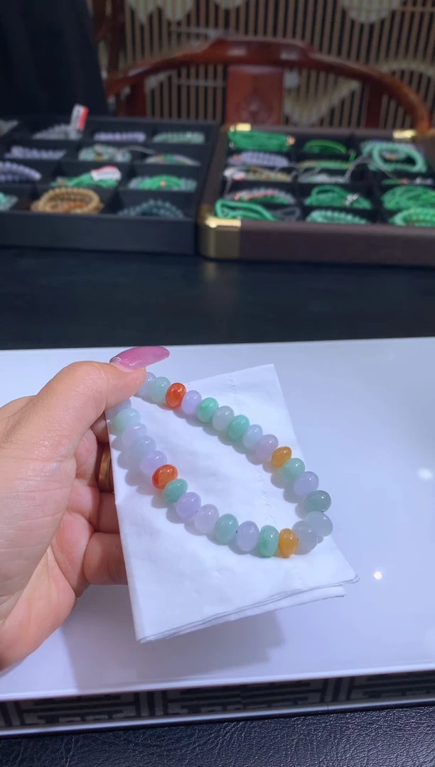 未镶嵌定制翡翠浮**杳翡翠