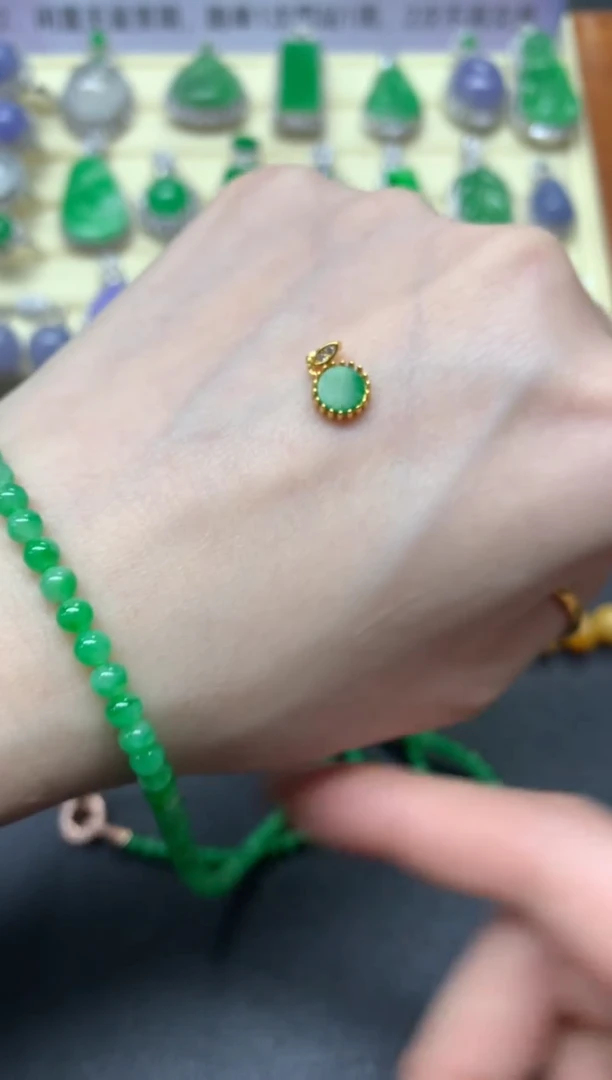 【闪购商品】翡翠吊坠(不含链)银S925镶嵌吊坠|100+30