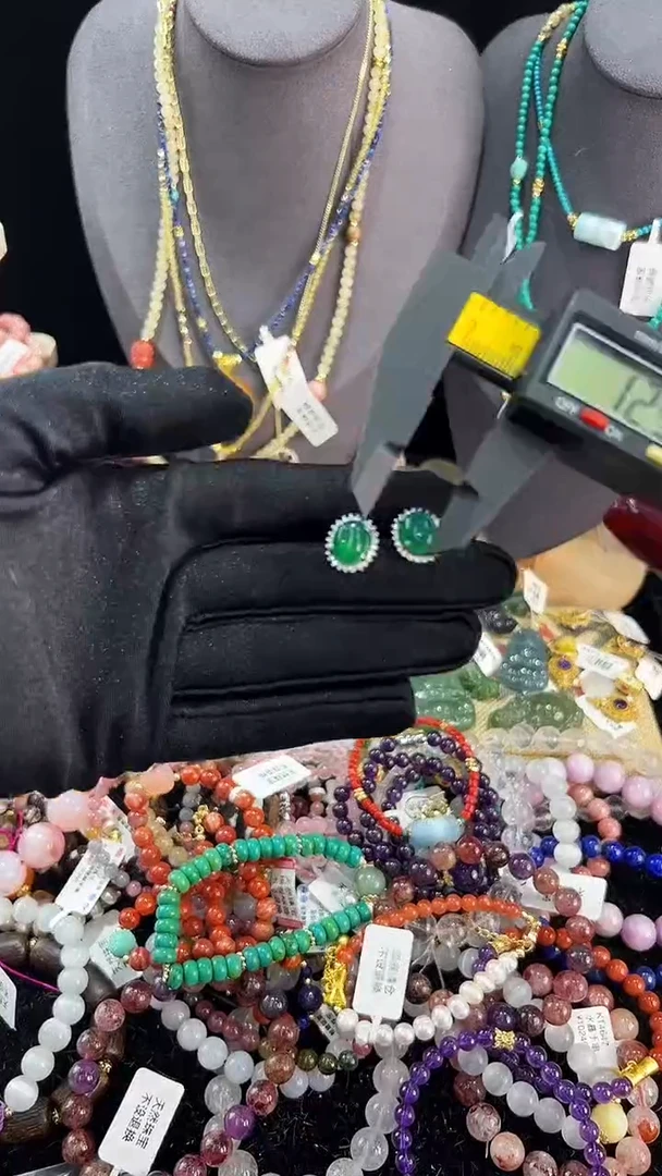 【闪购商品】玛瑙/玉髓耳钉银S925镶嵌耳钉