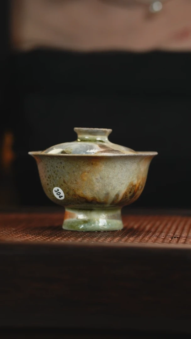 304瑕疵盖碗