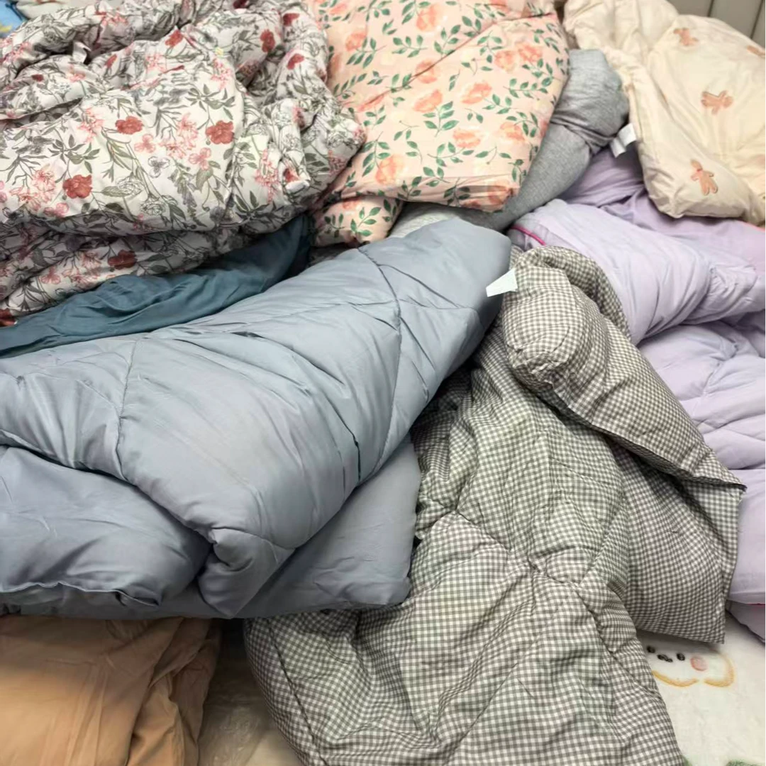 单人尾单春秋被150*200cm（填充物2斤左右 微瑕）