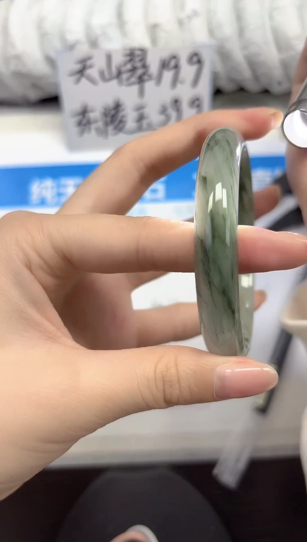 未镶嵌手镯石英质玉A138-60.61