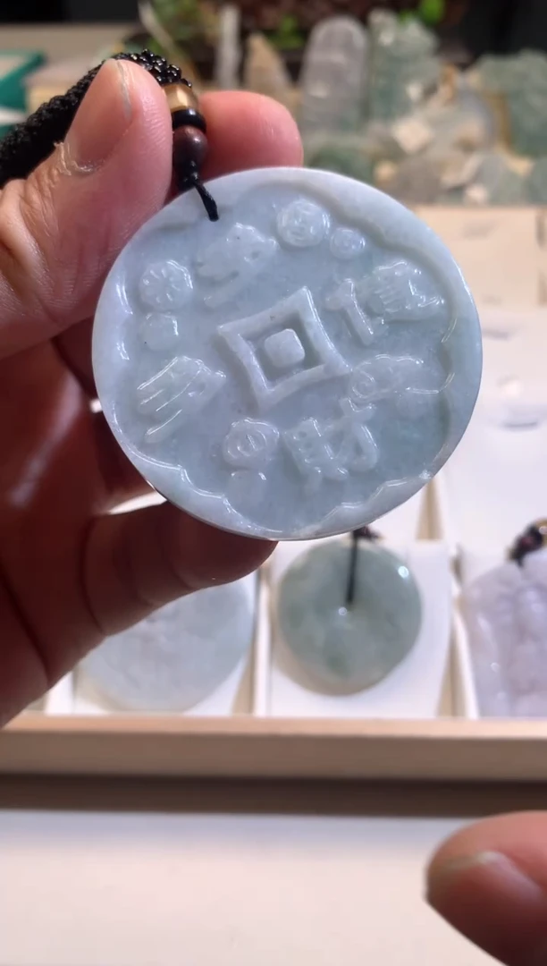 【闪购商品】翡翠颈饰未镶嵌02/13/62