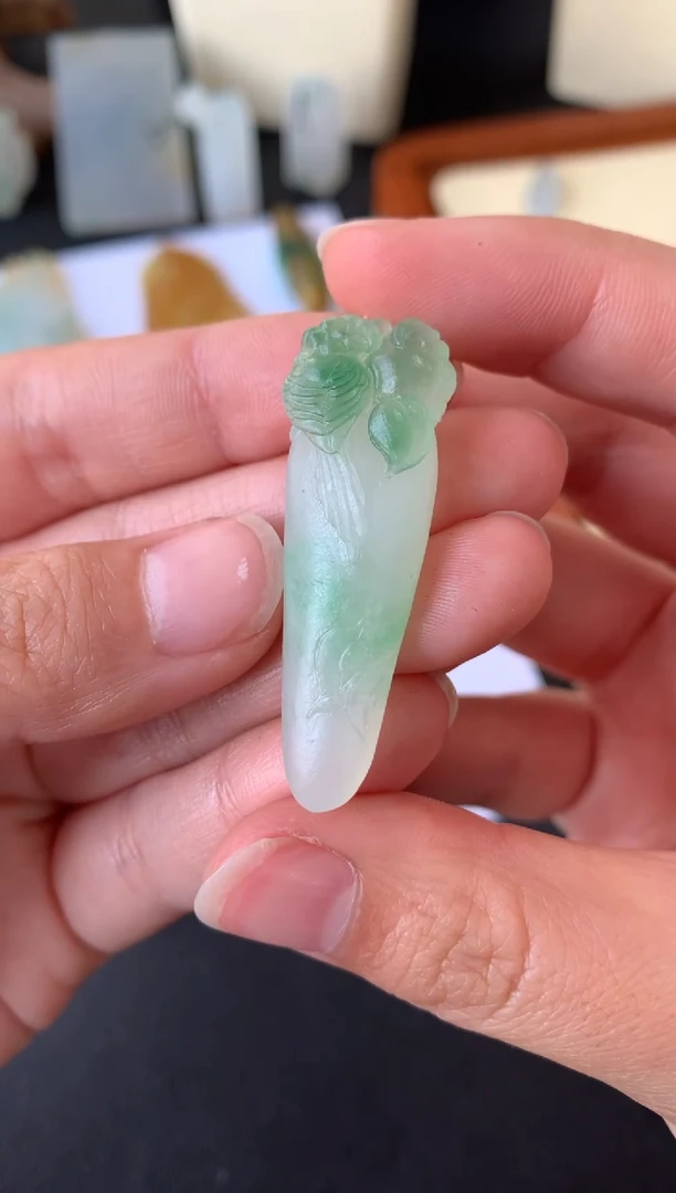 【闪购商品】定制翡翠未镶嵌翡翠