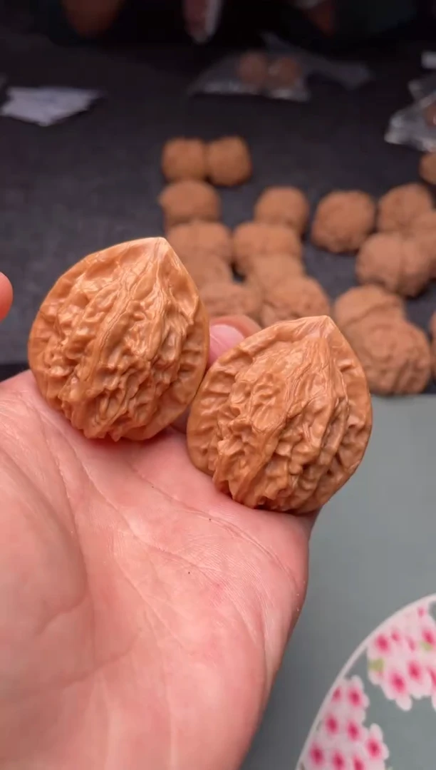 把件文玩核桃a284  大红袍  38尺