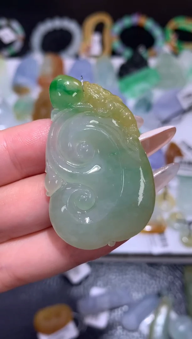 未镶嵌定制翡翠如意