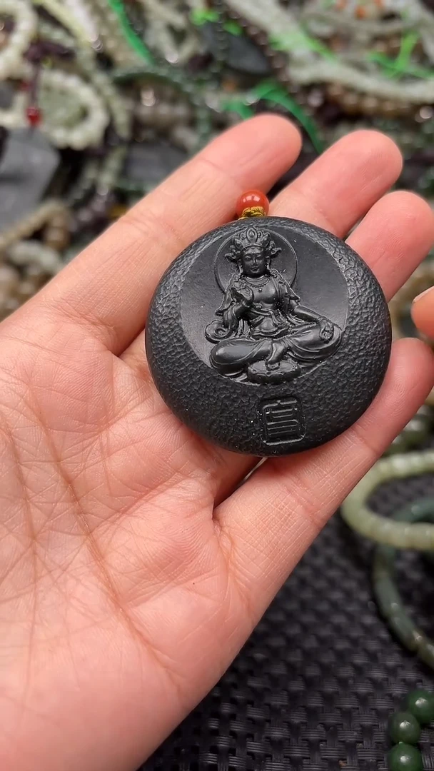 颈饰未镶嵌和田玉1