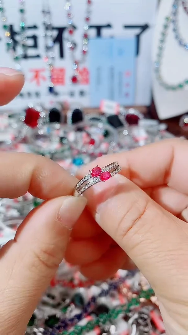 未镶嵌戒指红宝石