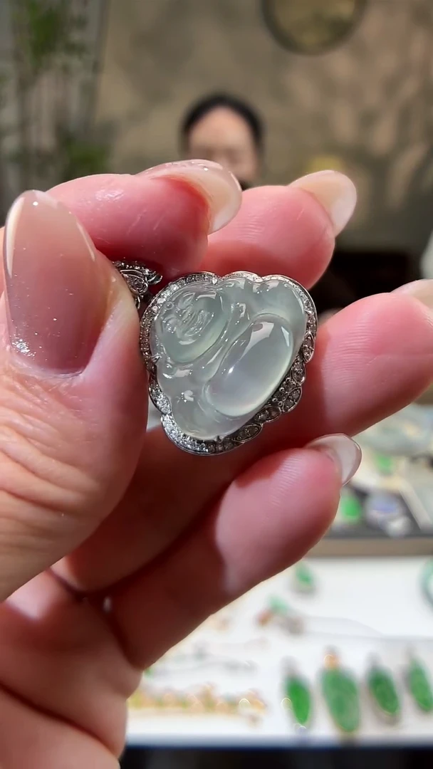 吊坠(不含链)18K金镶嵌翡翠佛公