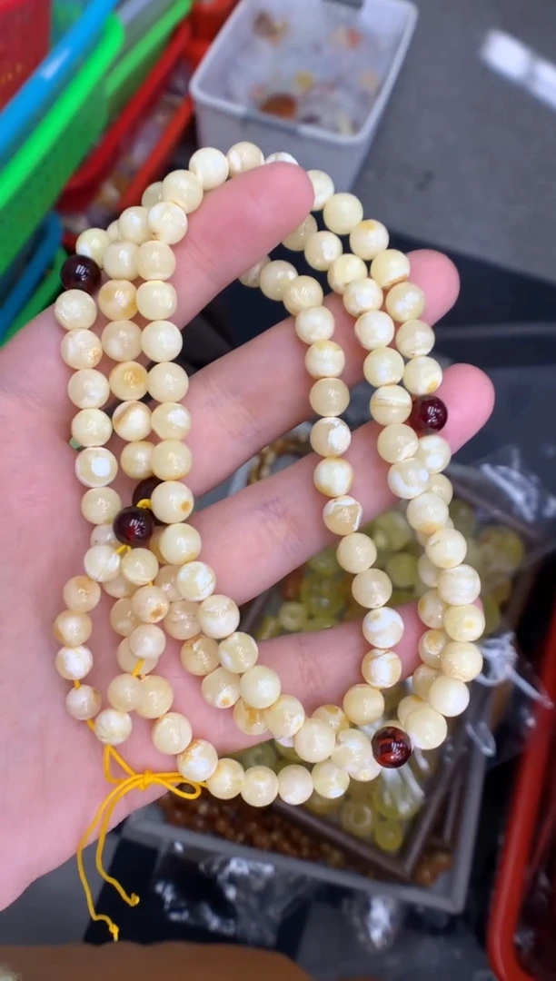 蜜蜡未镶嵌珠宝奇石1