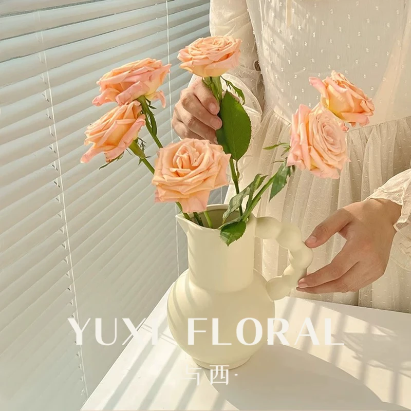 YUXI/与西北欧奶油花瓶现代家居餐厅桌面装饰品陶瓷艺术插花