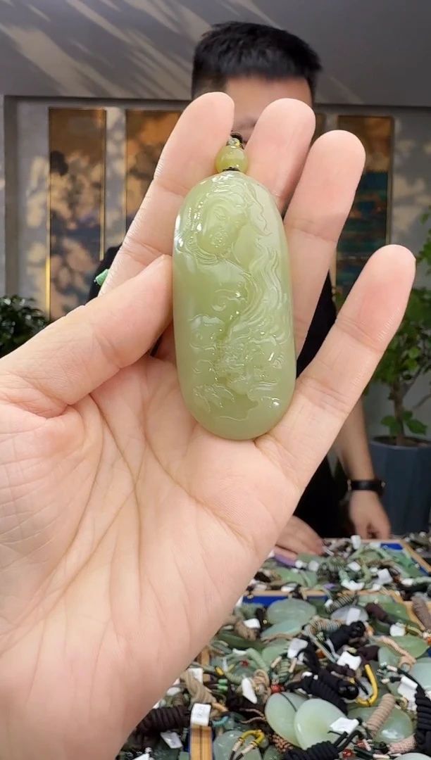 未镶嵌和田玉挂件拍一发一