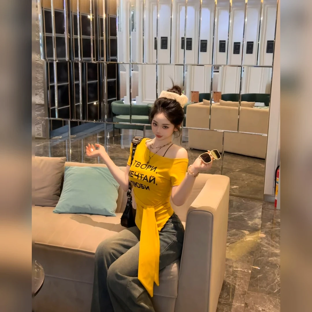 爆款辣妹2025夏季纯欲气质绑带一字领短袖T恤女收腰显瘦露肩上衣