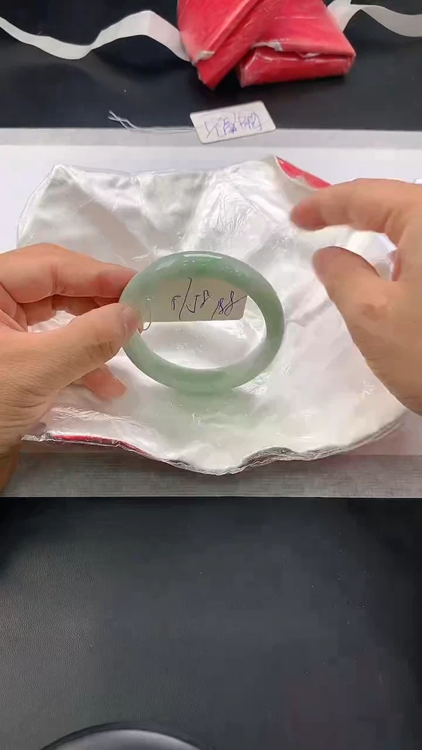 翡翠手镯未镶嵌53