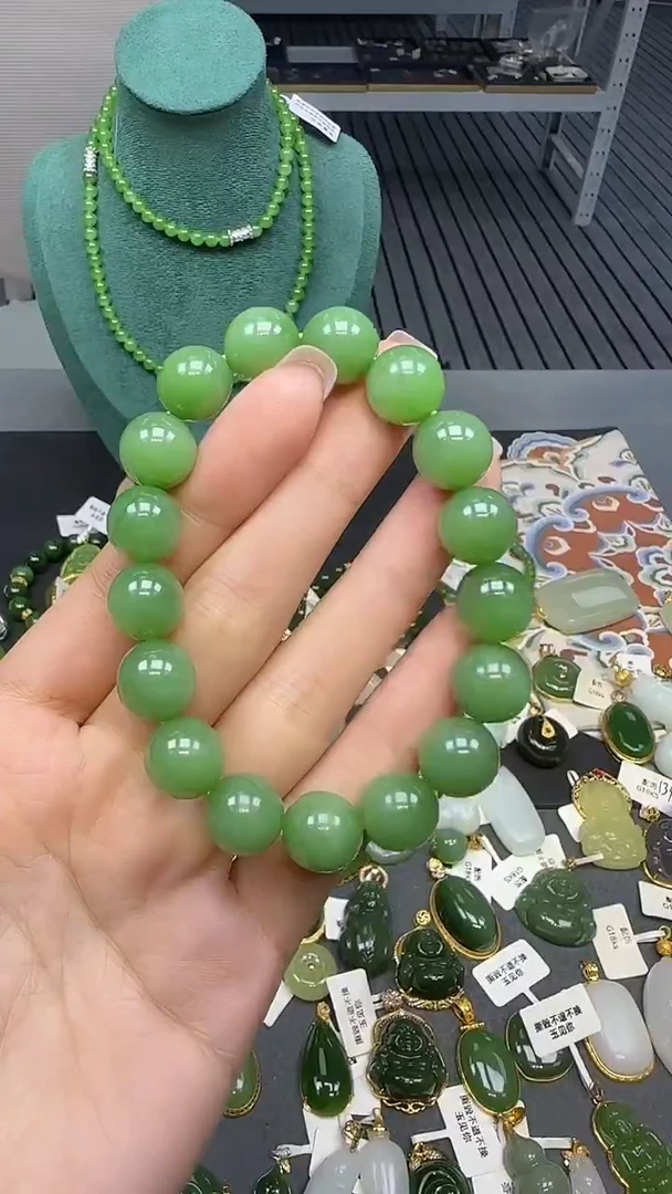 未镶嵌手串和田玉1