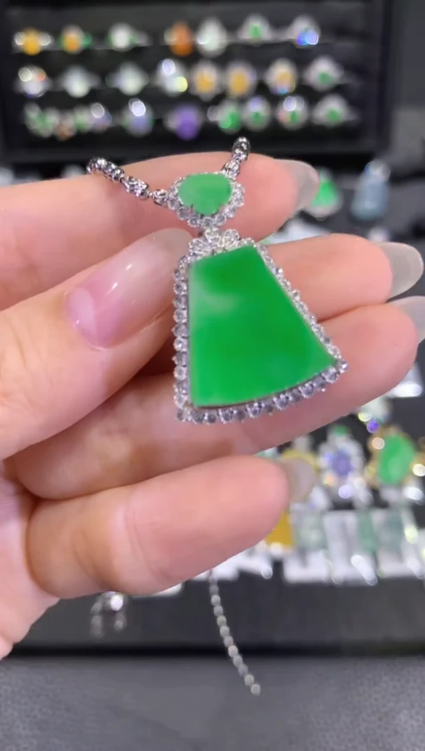 吊坠(不含链)18K金镶嵌翡翠31-无事牌【不含链