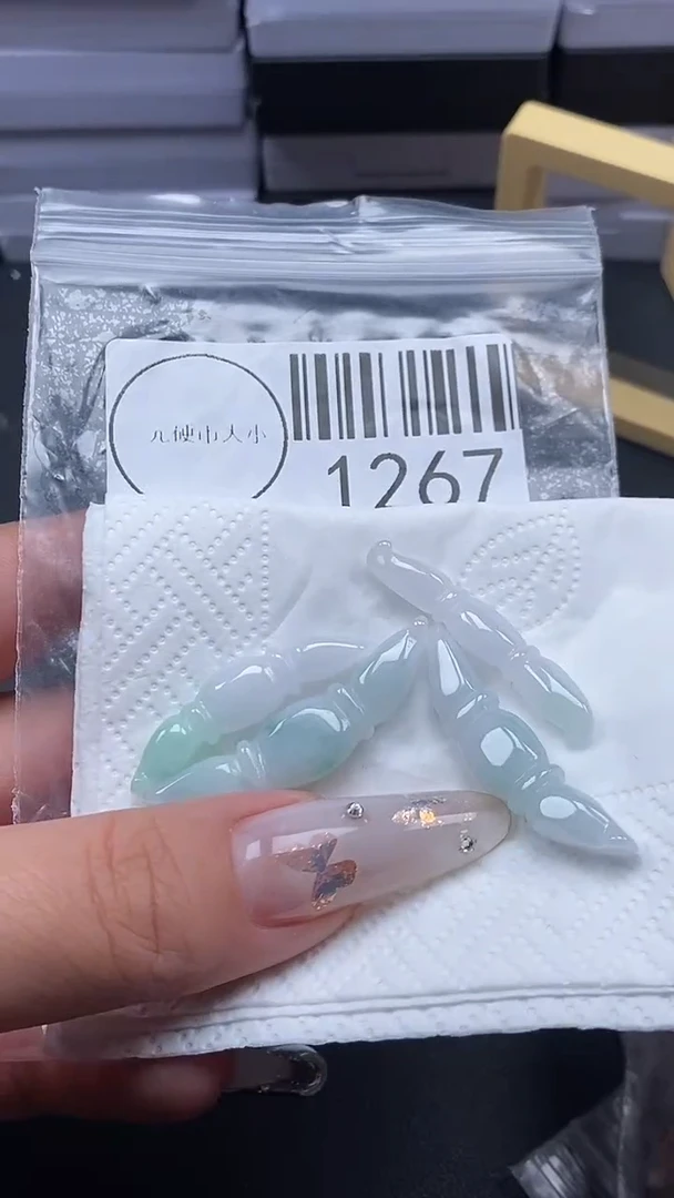 吊坠(不含链)未镶嵌翡翠1267