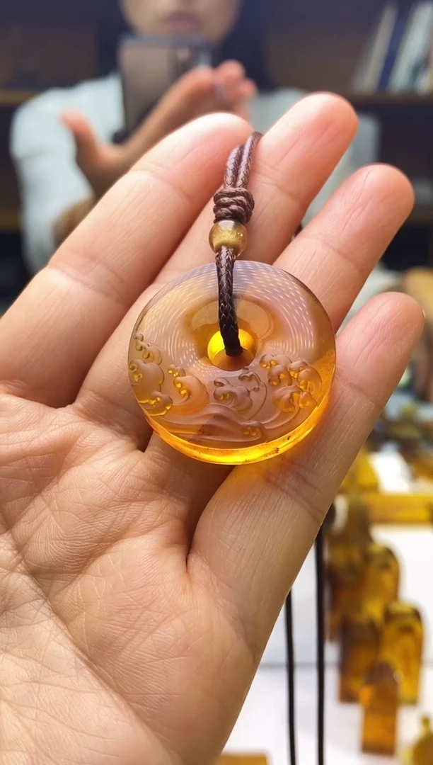 琥珀颈饰未镶嵌SN76-32（风生水起）