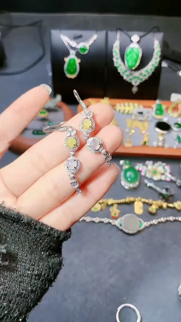 【闪购商品】翡翠耳饰银S925镶嵌耳饰