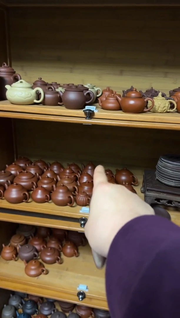 茶壶紫砂曾**‘紫泥盘子一个