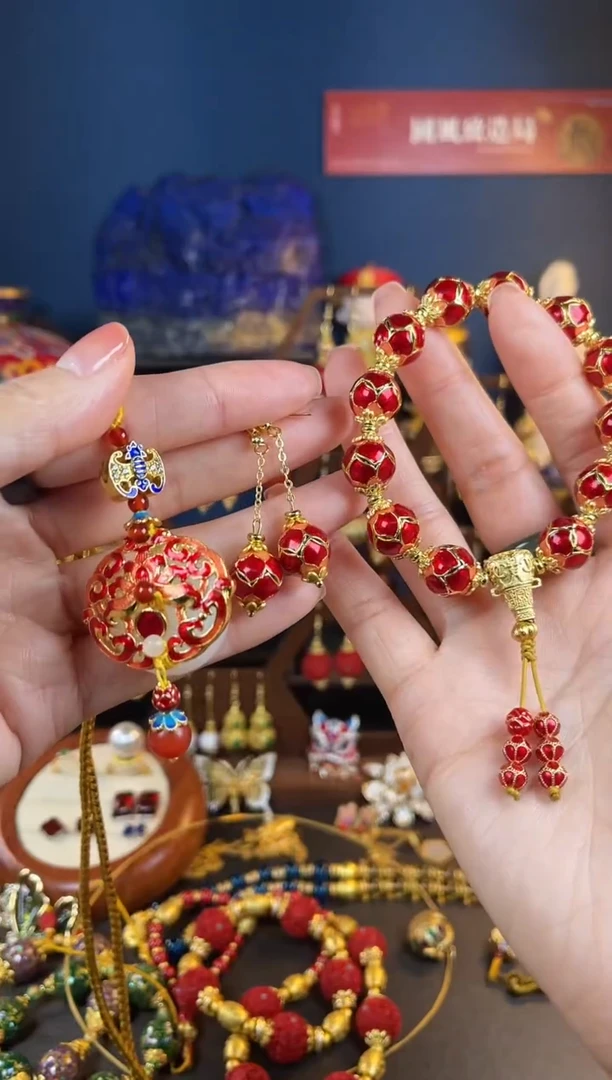 【闪购商品】玫红色莲花珐琅耳钩+手串+红团秀