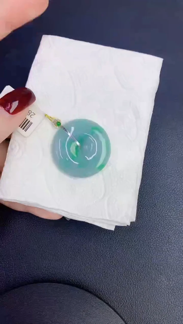 颈饰18K金镶嵌翡翠缅甸天然翡翠A货