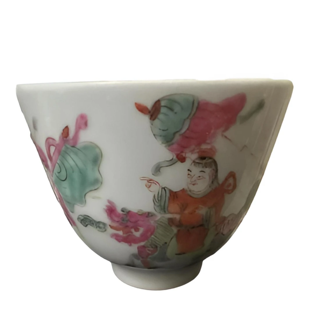 SS清 同治 粉彩人物故事图主人杯