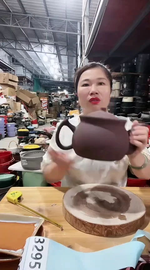 4666瑕疵盖裂紫砂养生壶