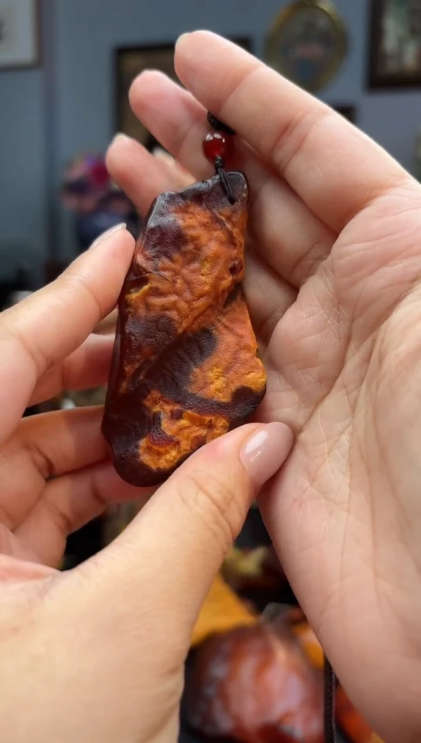 琥珀颈饰未镶嵌吊坠